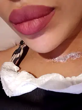 Snapshot of Sexlove1xo chatting on November 1, 2025, 12:54 pm Sexlove1xo online show from November 1, 2025, 12:54 pm