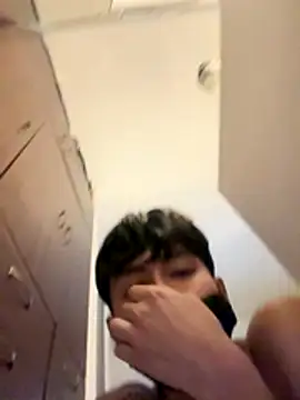 Snapshot of twinkperu18 chatting on October 26, 2025, 2:23 am twinkperu18 online show from October 26, 2025, 2:23 am