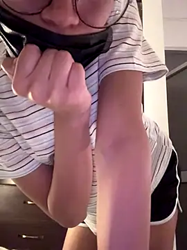 Snapshot of twinkperu18 chatting on October 4, 2025, 3:08 am twinkperu18 online show from October 4, 2025, 3:08 am