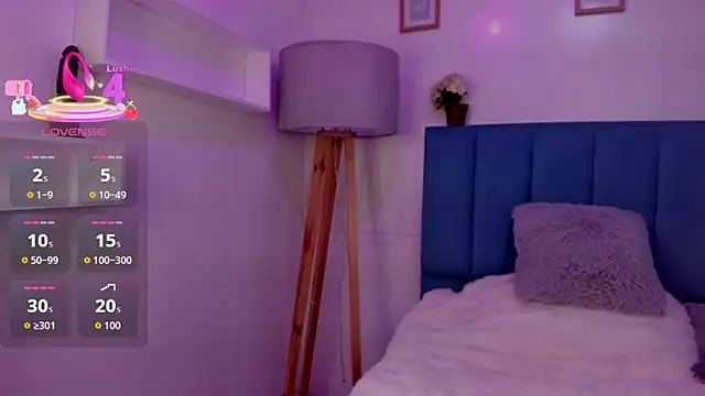 Anniie  Evans online show from December 16, 2025, 3:49 pm