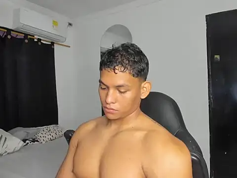 Snapshot of bigger_ragnarsson chatting on February 18, 2026, 1:18 pm bigger ragnarsson online show from February 18, 2026, 1:18 pm