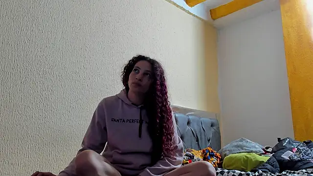 lexxy ray666 online show from October 18, 2025, 10:28 am