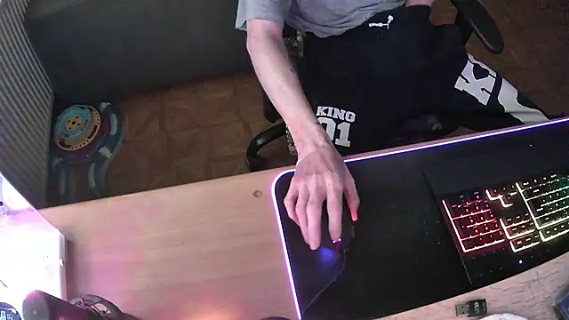 DerGeileLoveboy online show from November 18, 2025, 2:20 pm