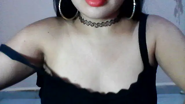 Snapshot of shashel5 chatting on June 2, 2026, 5:29 am shashel5 online show from June 2, 2026, 5:29 am