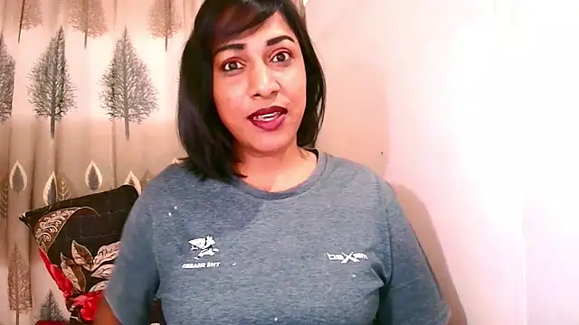 Snapshot of Indian_Erotic69 chatting on May 21, 2026, 5:38 am Indian Erotic69 online show from May 21, 2026, 5:38 am