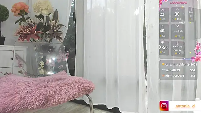 Bella Posh online show from November 10, 2025, 6:18 am