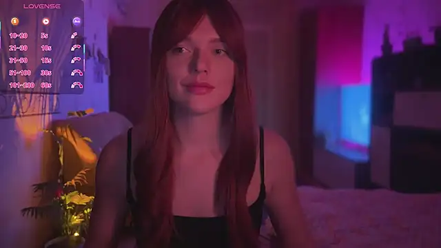 CherryRed Girl online show from April 8, 2026, 11:28 pm