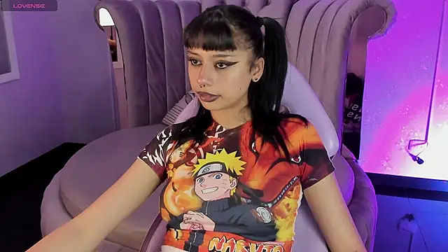 Seren Bleck online show from March 18, 2025, 2:18 am