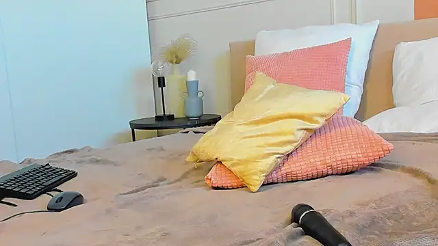 Snapshot of _BunnyDollStella_ chatting on March 16, 2025, 7:15 am BunnyDollStella online show from March 16, 2025, 7:15 am