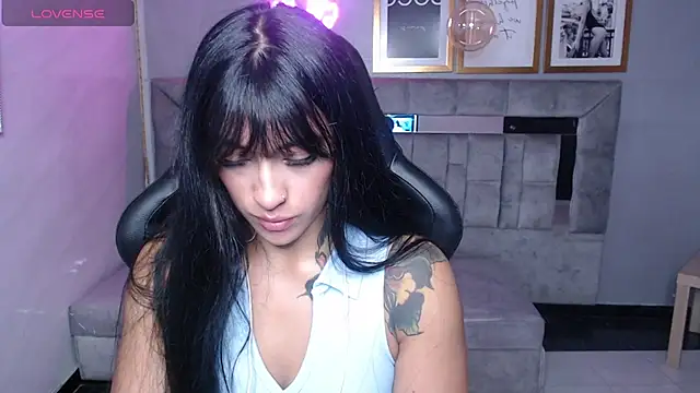 Isabella Collen v online show from September 10, 2025, 12:59 pm