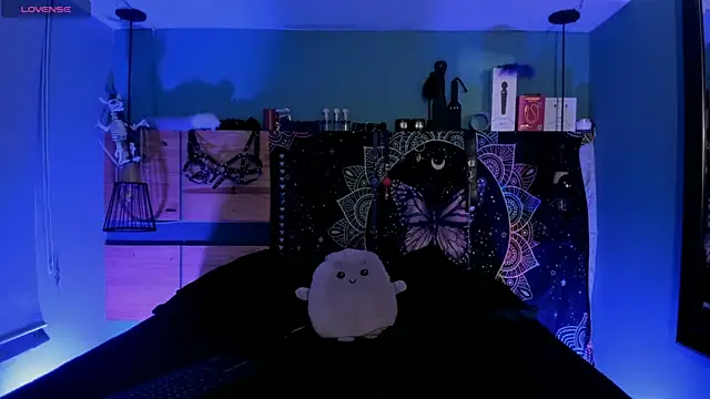 Snapshot of ChloeAllennn chatting on June 17, 2026, 12:26 pm ChloeAllennn online show from June 17, 2026, 12:26 pm