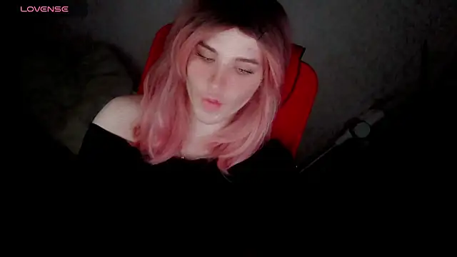 hellenspellman online show from November 28, 2025, 4:07 pm