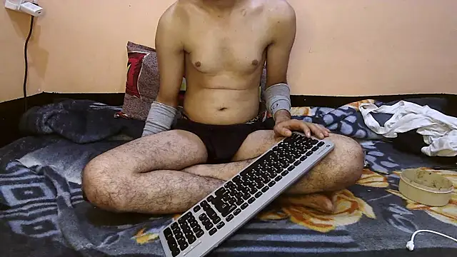 rahulkajuuu0909 online show from November 29, 2025, 9:26 pm