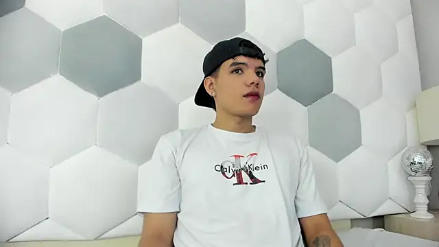 Axel Forte online show from September 22, 2025, 1:06 pm