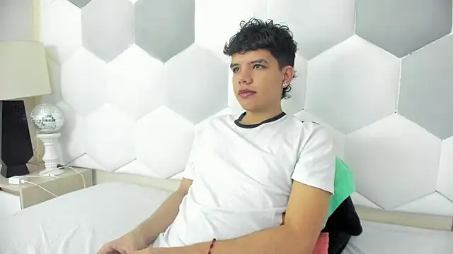 Axel Forte online show from September 12, 2025, 12:27 pm