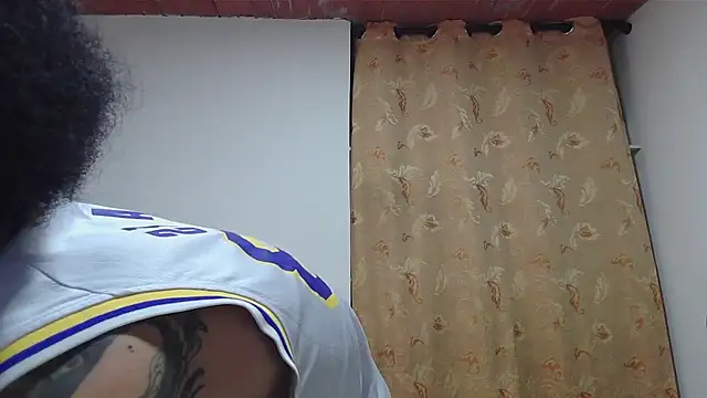 Smith Gael online show from December 14, 2025, 10:48 pm