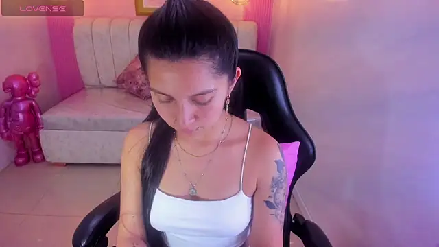 Snapshot of madhison_klain_s chatting on January 10, 2026, 8:15 pm madhison klain s online show from January 10, 2026, 8:15 pm