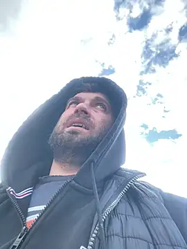 daniel21p online show from April 7, 2026, 5:31 am