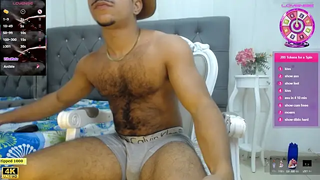 Javier Hot27 online show from October 7, 2025, 7:37 pm