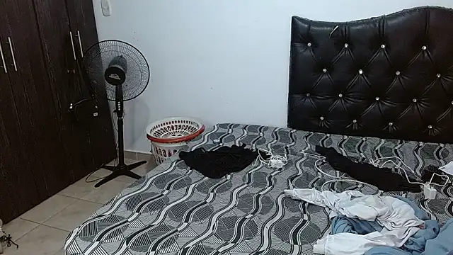 Javier Hot27 online show from February 23, 2026, 4:18 pm