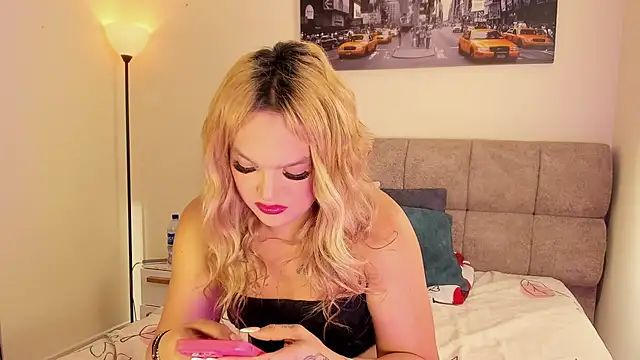 Snapshot of ScarletThompsonx chatting on October 5, 2025, 1:40 am ScarletThompsonx online show from October 5, 2025, 1:40 am