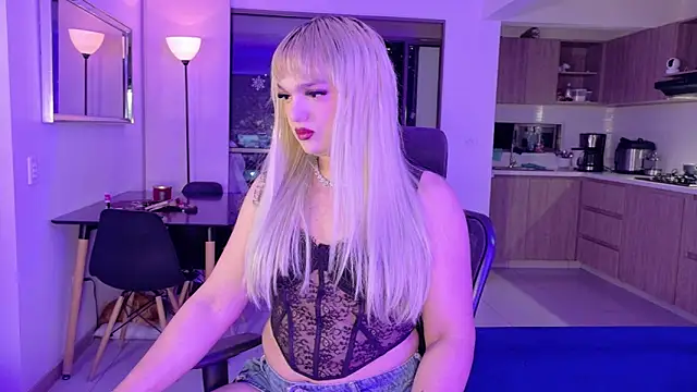 Snapshot of ScarletThompsonx chatting on February 25, 2026, 12:00 am ScarletThompsonx online show from February 25, 2026, 12:00 am