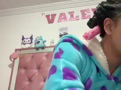 hellokitty  valery online show from February 27, 2025, 2:25 am