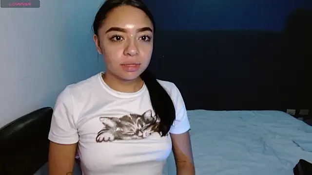 hellokitty  valery online show from September 24, 2025, 1:35 am