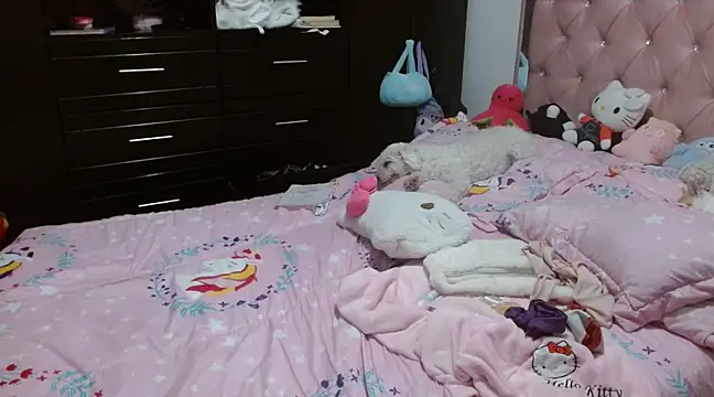 hellokitty  valery online show from March 23, 2025, 6:26 am