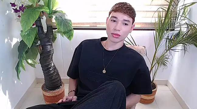 cod dolll online show from February 25, 2025, 9:04 pm