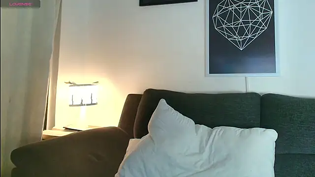 thomyafar online show from October 19, 2025, 1:08 am