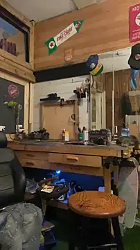 Polaroid White online show from November 8, 2025, 10:35 pm