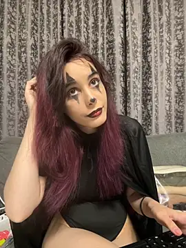 Mazzekyn online show from November 1, 2025, 6:13 pm