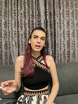 Mazzekyn online show from November 11, 2025, 7:08 pm