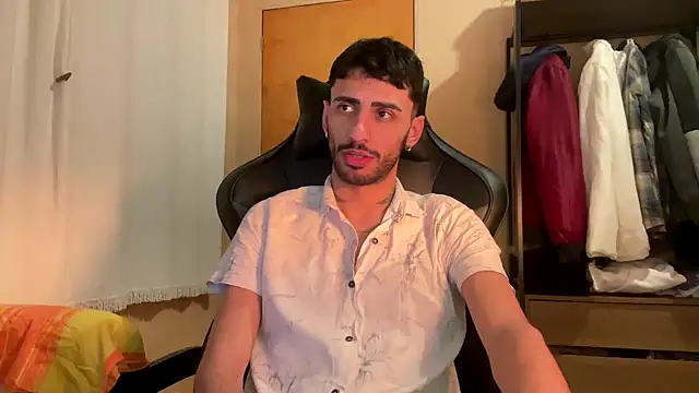 iendriw online show from September 16, 2025, 1:39 am