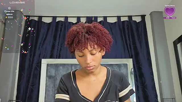 Effie cooper online show from November 14, 2025, 8:12 pm