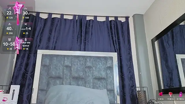 Effie cooper online show from September 12, 2025, 8:08 pm