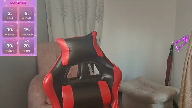 SophiTay online show from December 3, 2025, 9:03 pm