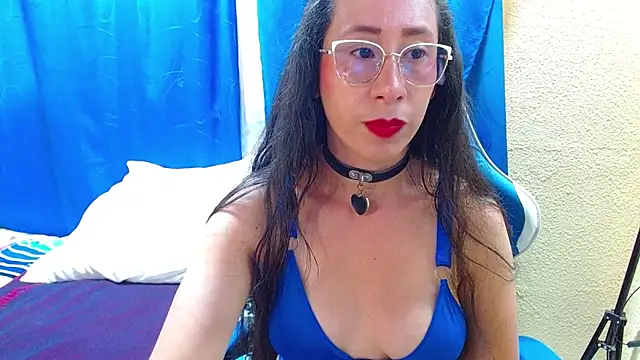 Snapshot of Gia_leinn chatting on June 4, 2026, 9:19 pm Gia leinn online show from June 4, 2026, 9:19 pm