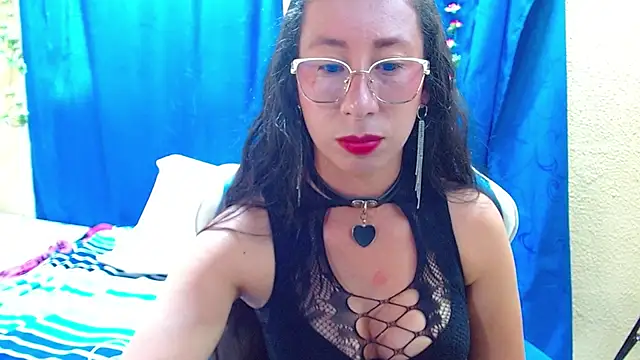 Snapshot of Gia_leinn chatting on May 22, 2026, 8:18 pm Gia leinn online show from May 22, 2026, 8:18 pm