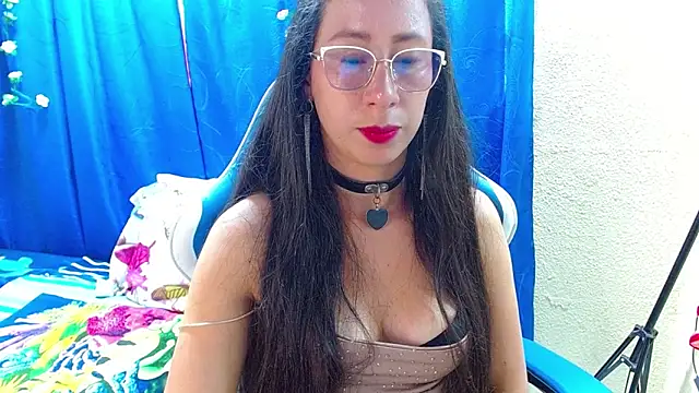 Snapshot of Gia_leinn chatting on April 30, 2026, 8:57 pm Gia leinn online show from April 30, 2026, 8:57 pm