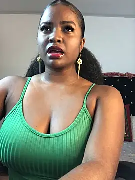 ValerieBlakee online show from December 1, 2025, 10:10 pm