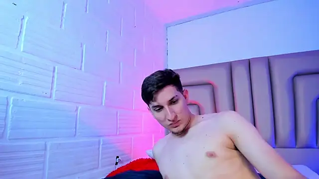 BonnieeAndClyde online show from September 25, 2025, 5:52 pm