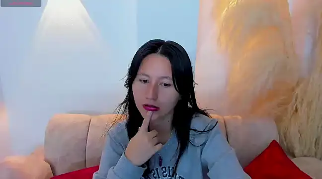 xoxo kiitty online show from March 11, 2025, 12:06 pm