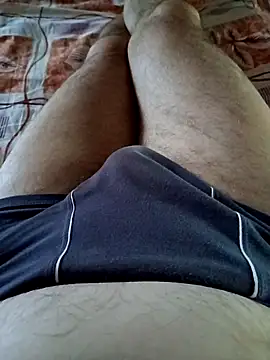 Snapshot of Vali1969 chatting on January 11, 2026, 2:24 pm Vali1969 online show from January 11, 2026, 2:24 pm