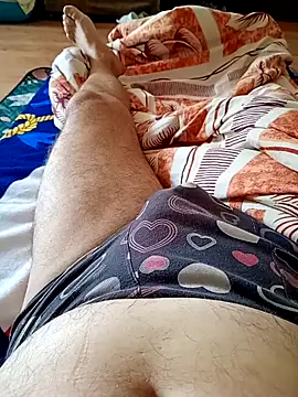 Snapshot of Vali1969 chatting on September 19, 2025, 9:13 am Vali1969 online show from September 19, 2025, 9:13 am