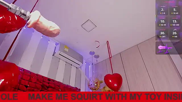 Snapshot of ValentinoMoreti chatting on February 6, 2026, 5:58 am ValentinoMoreti online show from February 6, 2026, 5:58 am