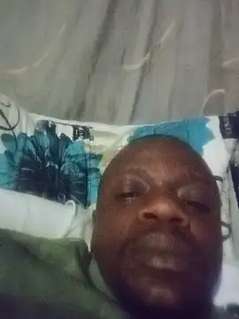 Snapshot of Bobbymotseki chatting on August 4, 2026, 4:44 pm Bobbymotseki online show from August 4, 2026, 4:44 pm