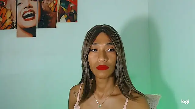 red veltet online show from September 28, 2025, 2:24 pm