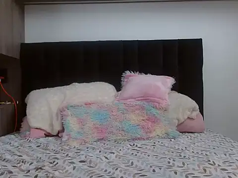  luna 777 online show from November 6, 2025, 4:00 pm